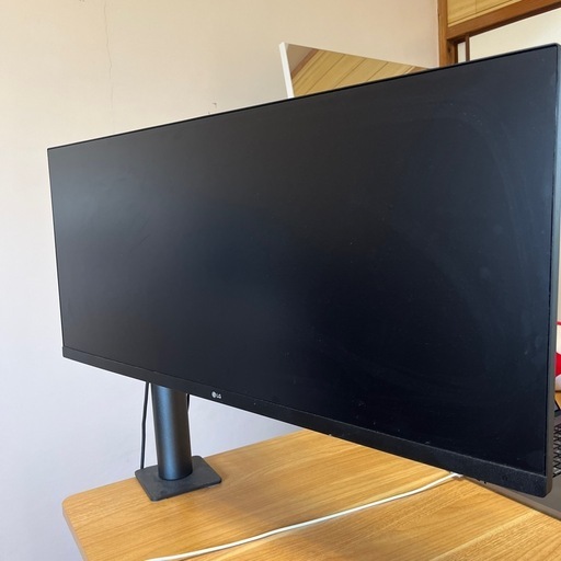 34インチワイドモニター