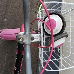 子ども用　自転車　補助輪付きの画像