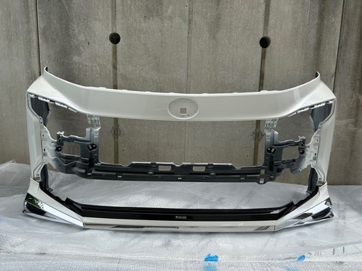 90ヴォクシーフロントバンパー➕モデリスタスポイラー