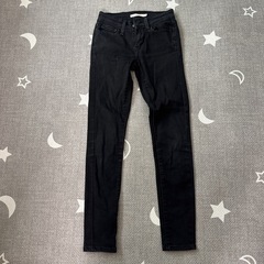 LEVIS 黒のスキニーパンツ24インチ