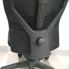 オフィスチェア(黒メッシュ、黒、青)  の画像
