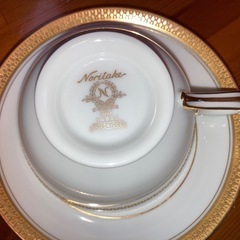 ノリタケ　金縁ティーカップの画像