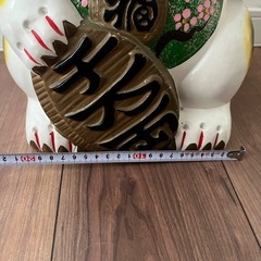 招き猫　陶器　貯金箱の画像
