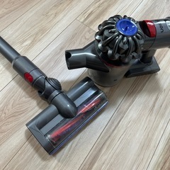 【ジャンク品】Dyson V7slim コードレス掃除機の画像