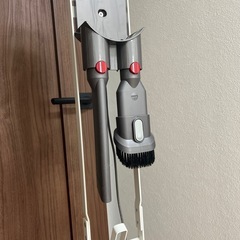 【ジャンク品】Dyson V7slim コードレス掃除機の画像