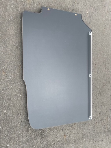 いすゞ　ギガ　オーバーヘッドコンソール　マット　カーテン