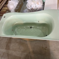 🟡masusan 四角深型　中古の風呂浴槽です^ ^ 　