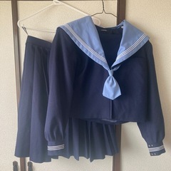 中学制服