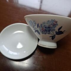f小皿と茶碗　火曜日限定の画像