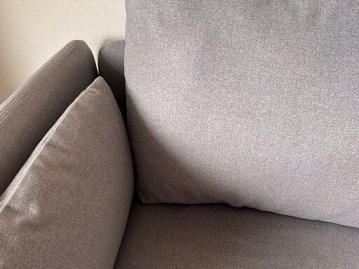 新品同様のIKEA SOEDERHAMN 3人掛けソファ！