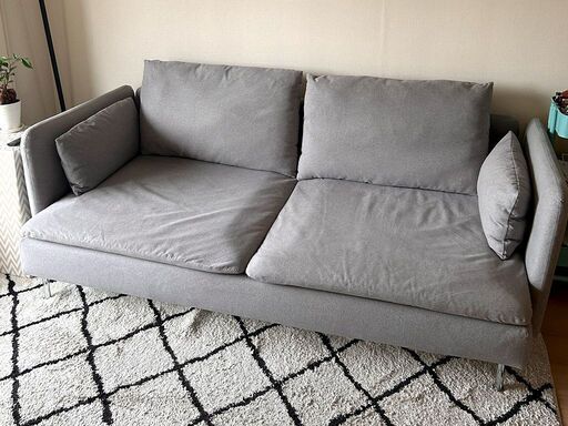 新品同様のIKEA SOEDERHAMN 3人掛けソファ！