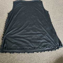 黒ノースリーブの画像