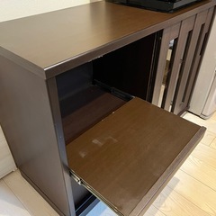 食器棚の画像
