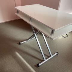 昇降機能付きテーブル
