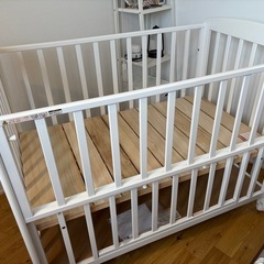 【取引終了】KATOJI(カトージ)ベビーベッドの画像