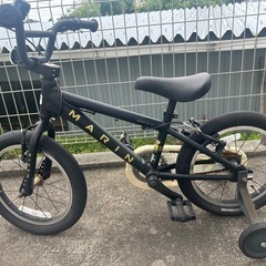 子供用　補助輪付き
自転車