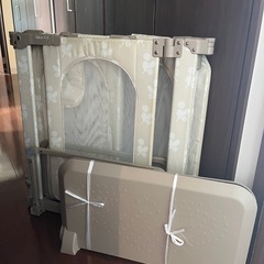 ベビーゲート　日本育児おくトビラ　