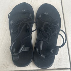 teva サンダル