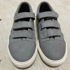 恐竜柄キッズ靴　約19センチ　美品(試着のみ)の画像