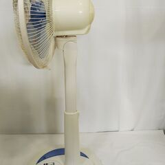 △ EUPA ユーパ  30cmマイコンリビング扇風機 扇風機 TK-F3007M 2013年製 動作確認済 やや全体的に汚れと電源コードに変色あり  の画像