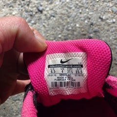 子供用、NIKEシューズの画像