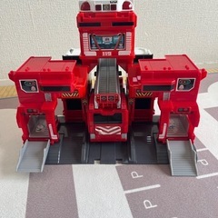 トミカ　変形出動！ビッグファイヤー＆コマンドステーションの画像