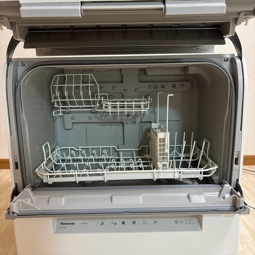 【美品】2024年製電気食器洗い乾燥機　NP-TSK1-W