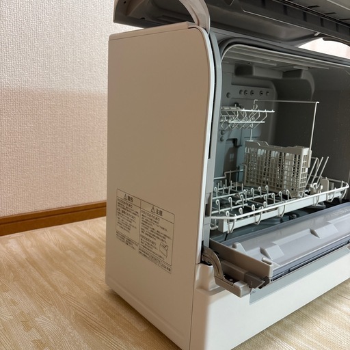 【美品】2024年製電気食器洗い乾燥機　NP-TSK1-W