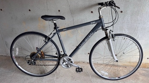 話し中　
人気　ルイガノ　tr1 クロスバイク　160-175cm