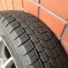 スタッドレスタイヤの画像