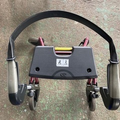 介護用歩行器の画像