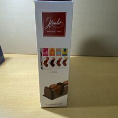 賞味期限2026/1/1　ハムレット ベルギー産クリスピーチョコレート アソート 125g x 4箱入り　ストロベリー、ダークオレンジ、キャラメルシーソルト、バナナの画像