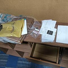 本棚。学用品棚の画像