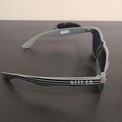 neff トイサングラスの画像