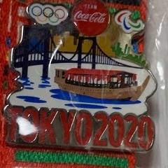 東京 オリンピック　ピンバッジ　ネックストラップ　コカコーラの画像