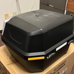 GIVIリアボックス モノロック42Lの画像