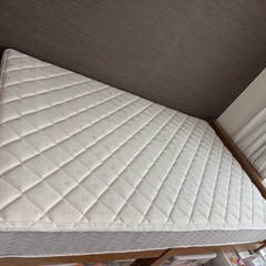 ニトリ　3ヶ月のみ使用セミダブルマットレスの画像