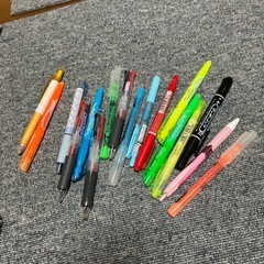 ペンまとめ売りの画像