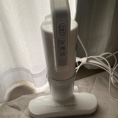 IRIS OHYAMA 布団クリーナー IC-FAC2／ダニ対策・たたき＆吸引機能付き【25日午前までに引取可能な方限定】の画像