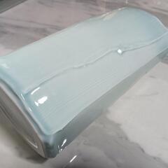 角谷英明】作家物 箱付き 白磁 牡丹彫鶴首花瓶 - メルカリ