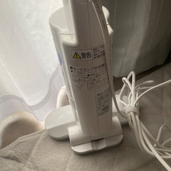 IRIS OHYAMA 布団クリーナー IC-FAC2／ダニ対策・たたき＆吸引機能付き【25日午前までに引取可能な方限定】の画像