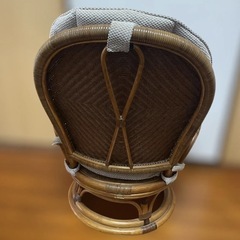 【美品】Kazama 　籐　椅子　ラタンチェア　クッション付き　回転式　アンティーク　②の画像