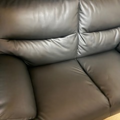 5/31.6/1限定 ニトリ 2人掛け ソファ レザー の画像