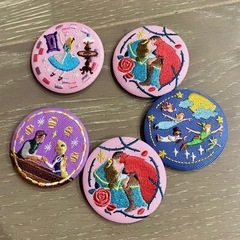 ディズニー Biscuit 缶バッジ