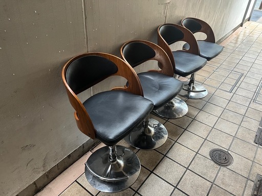 大きな段階式ストゥール4脚