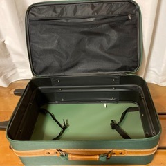スーツケースの画像