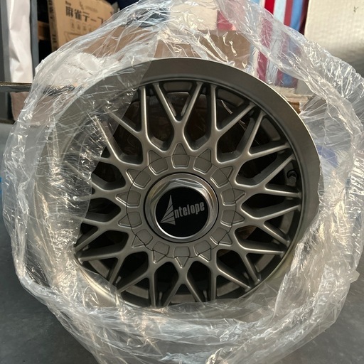 『値下げ中』未使用超希少レア物 14インチアルミホイール 4個