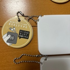 100均 ケーブル収納の画像