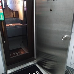 【急募】カラオケBARスタッフ大募集！！の画像