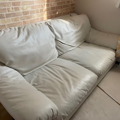 三人掛けソファ